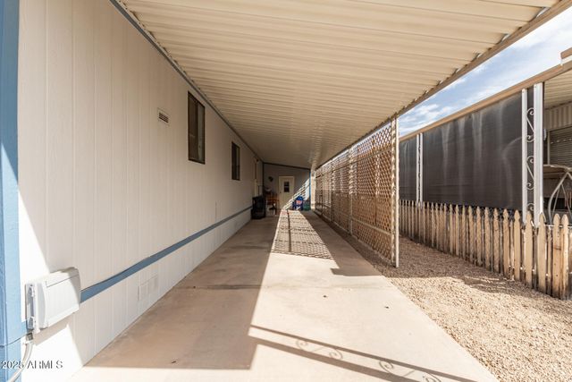 6942 W OLIVE Avenue 20, Peoria, AZ 85345