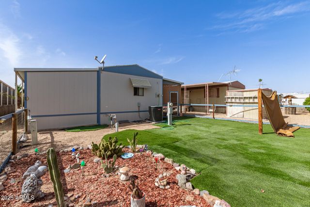 6942 W OLIVE Avenue 20, Peoria, AZ 85345