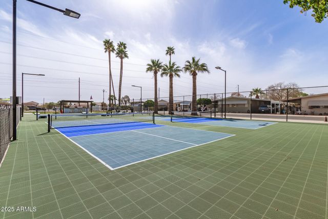 6942 W OLIVE Avenue 20, Peoria, AZ 85345