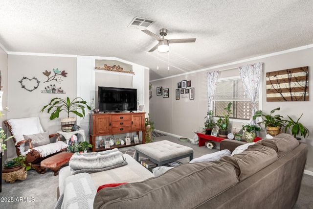 6942 W OLIVE Avenue 20, Peoria, AZ 85345