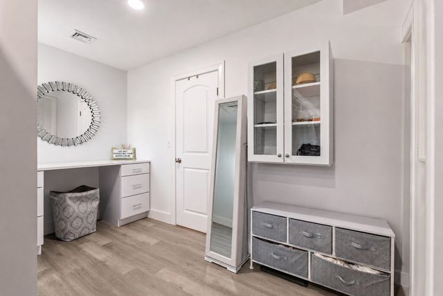 19 Lighthouse Ln, Westminster, MA 01473