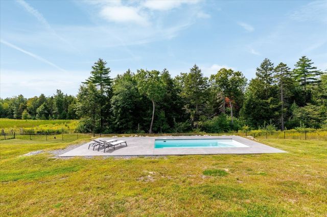 19 Lighthouse Ln, Westminster, MA 01473