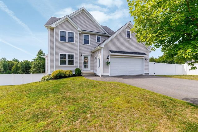 19 Lighthouse Ln, Westminster, MA 01473