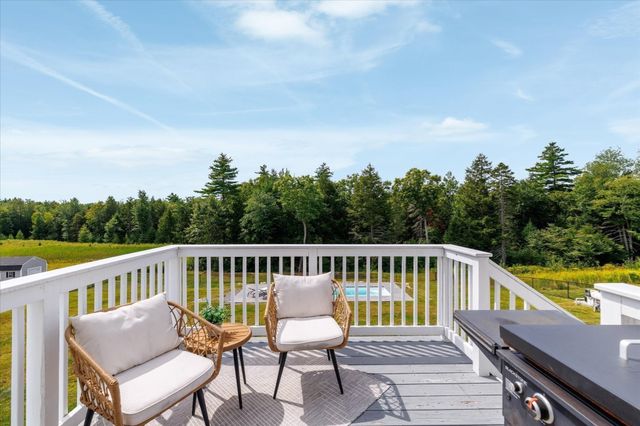 19 Lighthouse Ln, Westminster, MA 01473