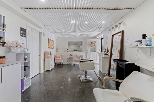 19 Lighthouse Ln, Westminster, MA 01473