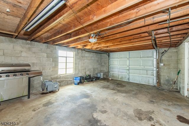 211 Clove Rd, Montague Twp., NJ 07827