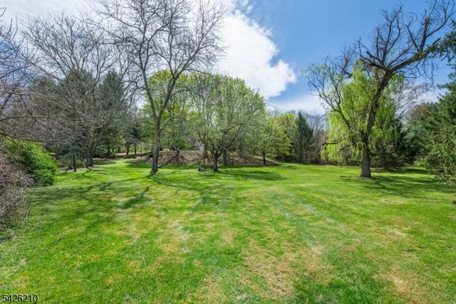 211 Clove Rd, Montague Twp., NJ 07827