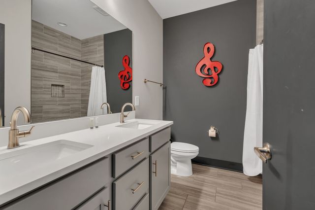 64 Fern Ave Unit 13, Nashville, TN 37207