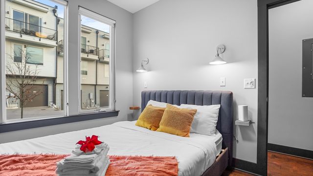 64 Fern Ave Unit 13, Nashville, TN 37207