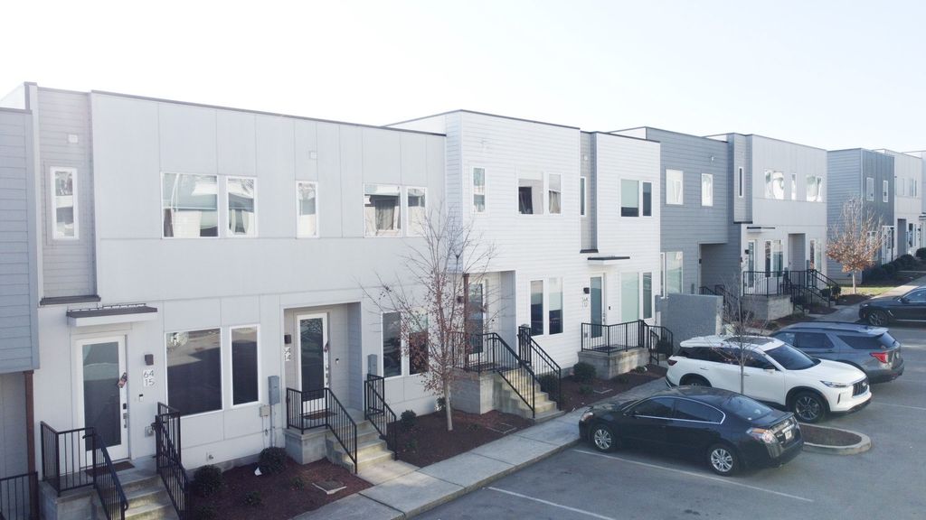 64 Fern Ave Unit 13, Nashville, TN 37207
