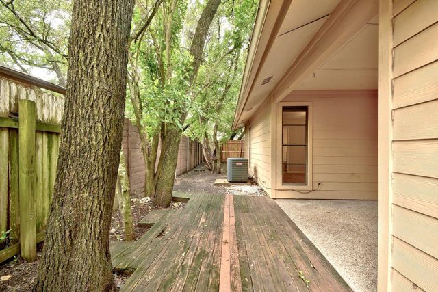 8504 Mesa DR A, Austin, TX 78759