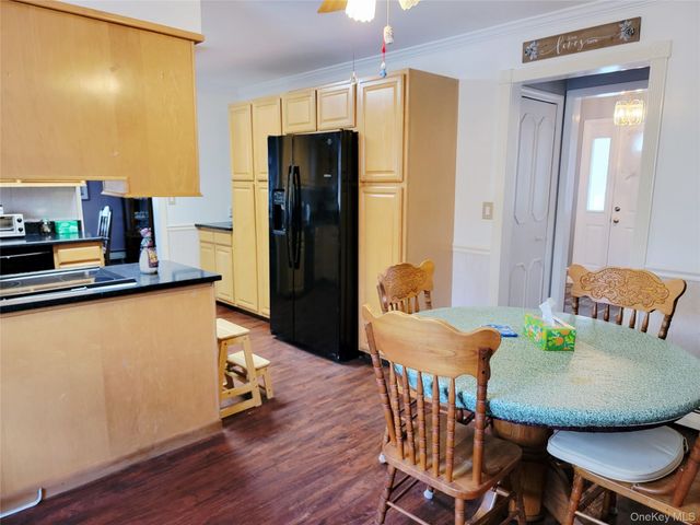 107 Oscawana Lake Road, Putnam Valley, NY 10579