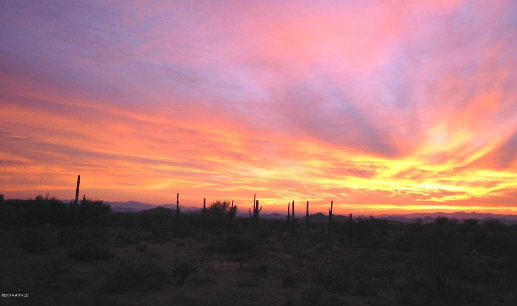 Image 7 of property listing at 37353 N 105TH Place 81, Scottsdale, AZ 85262