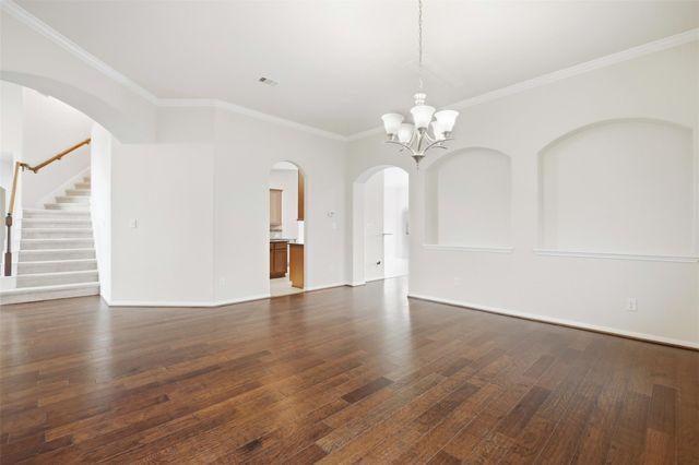 4002 Broadmoor Drive, Mont Belvieu, TX 77523