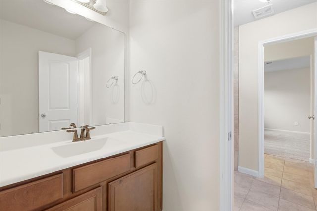 4002 Broadmoor Drive, Mont Belvieu, TX 77523