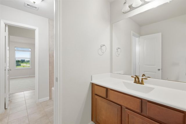 4002 Broadmoor Drive, Mont Belvieu, TX 77523