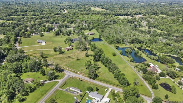 12025 Blackwater Rd, Central, LA 70714