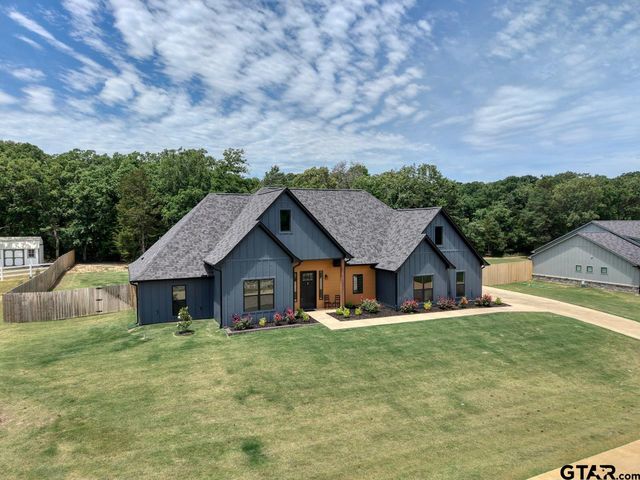 14673 Woodland Creek Dr, Tyler, TX 75706