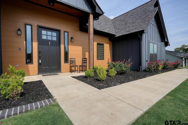 14673 Woodland Creek Dr, Tyler, TX 75706