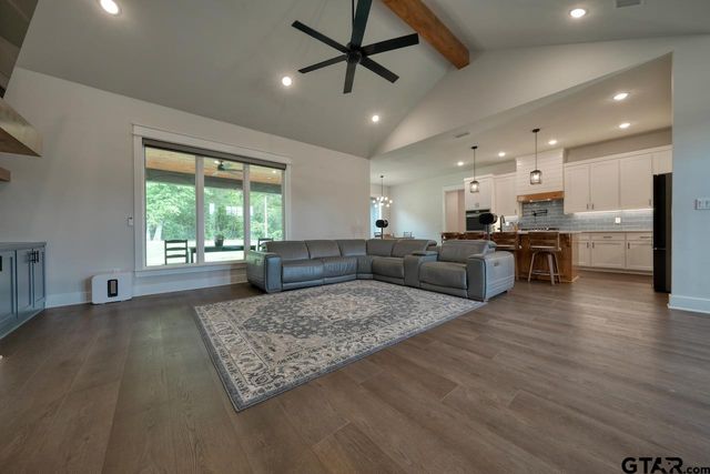 14673 Woodland Creek Dr, Tyler, TX 75706