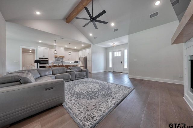 14673 Woodland Creek Dr, Tyler, TX 75706