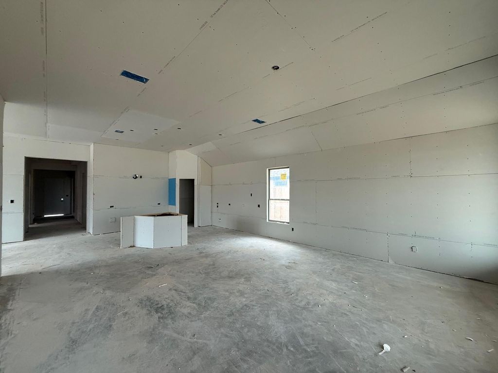 Image 5 of property listing at 26826 Brilliant Brook Drive, Richmond, TX 77406
