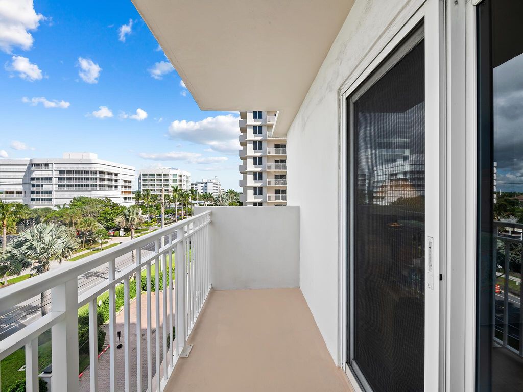 Image 16 of property listing at 3221 S Ocean Boulevard 302, Highland Beach, FL 33487
