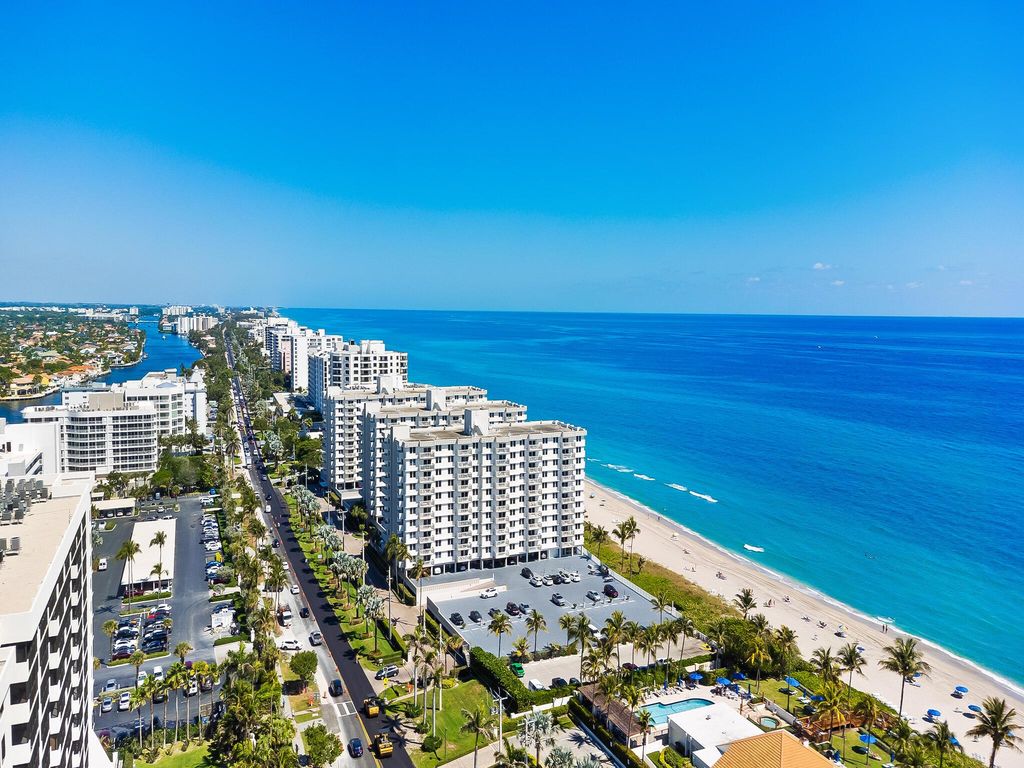 Image 28 of property listing at 3221 S Ocean Boulevard 302, Highland Beach, FL 33487