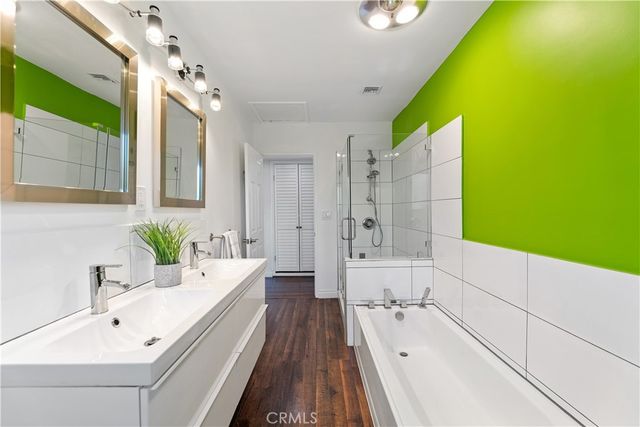 22540 Cass Avenue, Woodland Hills, CA 91364
