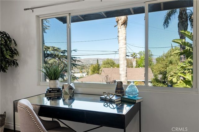 22540 Cass Avenue, Woodland Hills, CA 91364