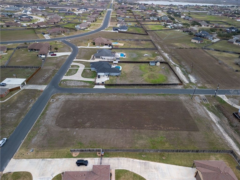 5802 Nemesis Dr, Corpus Christi, TX 78414 — photo 3