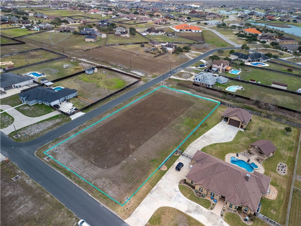 5802 Nemesis Dr, Corpus Christi, TX 78414 — photo 4