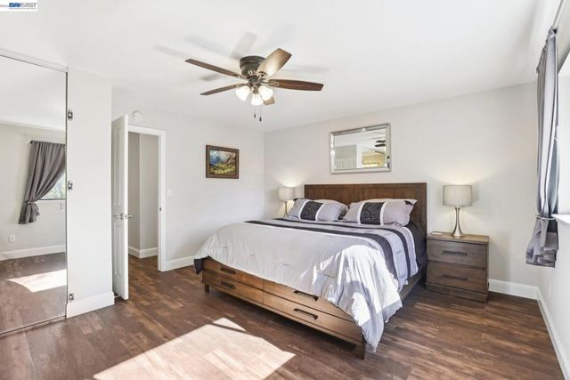 300 Lodgepole Ct, Martinez, CA 94553