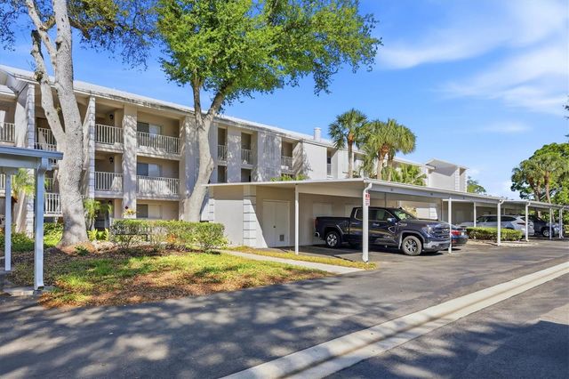 437 CERROMAR LANE 522, Venice, FL 34293