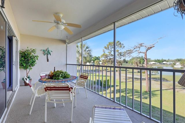 437 CERROMAR LANE 522, Venice, FL 34293