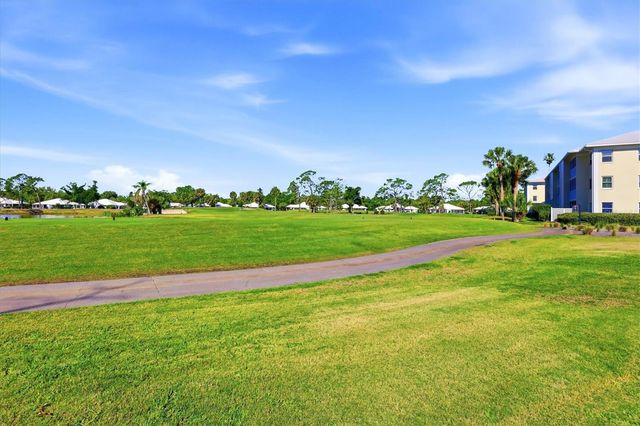 437 CERROMAR LANE 522, Venice, FL 34293