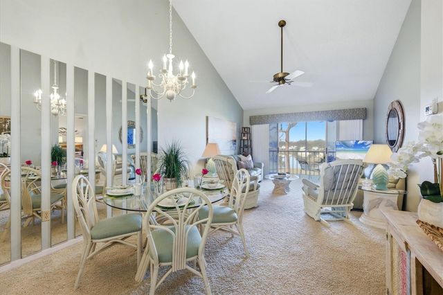 437 CERROMAR LANE 522, Venice, FL 34293