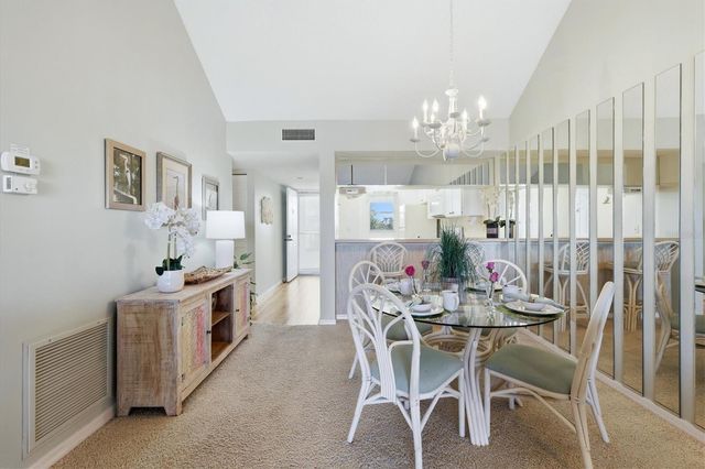 437 CERROMAR LANE 522, Venice, FL 34293