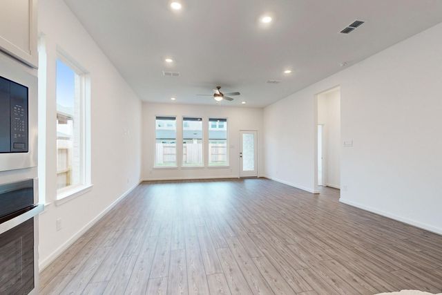 21622 Laggan Cliff Lane, Cypress, TX 77433