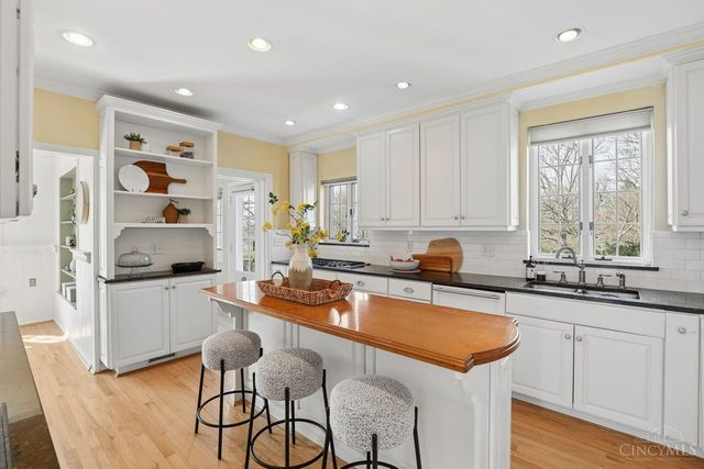 6721 Bennett Road, Anderson Twp, OH 45230