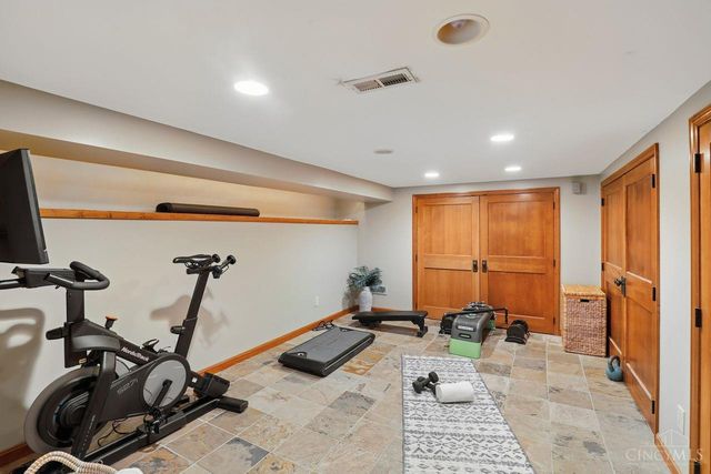 6721 Bennett Road, Anderson Twp, OH 45230