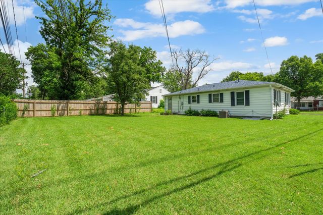 201 RUBY LN, Columbia, MO 65203