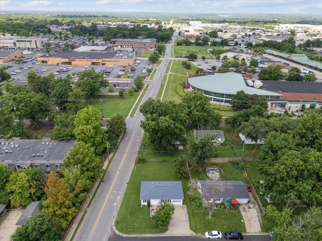 201 RUBY LN, Columbia, MO 65203