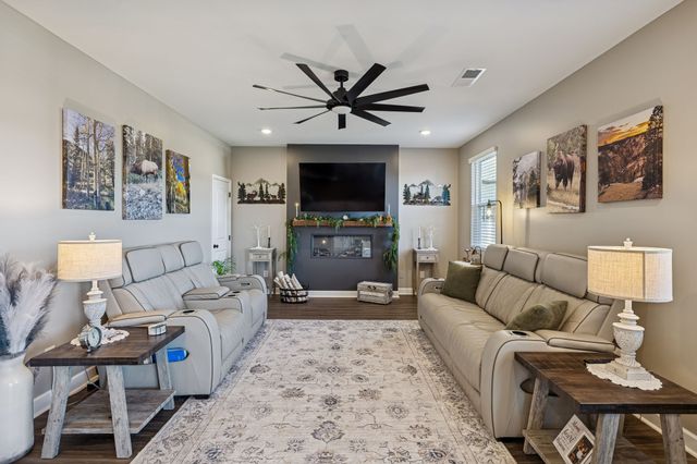 107 Pekka Dr, Lebanon, TN 37087