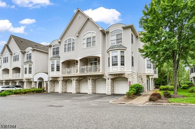 717 Regal Blvd, Livingston Twp., NJ 07039
