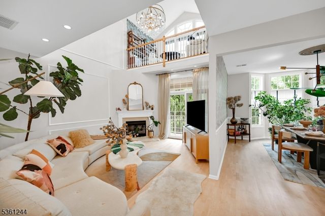 717 Regal Blvd, Livingston Twp., NJ 07039