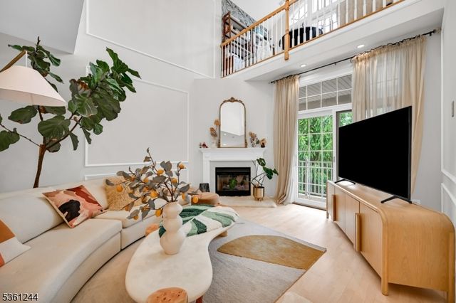 717 Regal Blvd, Livingston Twp., NJ 07039