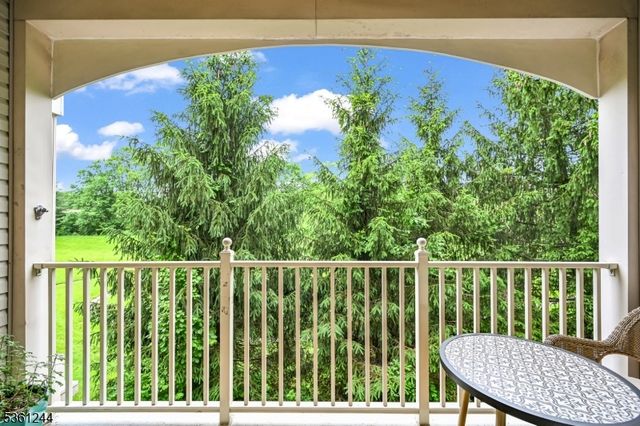 717 Regal Blvd, Livingston Twp., NJ 07039
