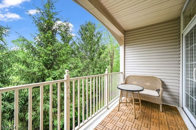 717 Regal Blvd, Livingston Twp., NJ 07039