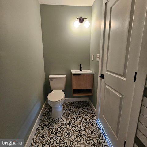 5937 SPRINGFIELD AVE, Philadelphia, PA 19143